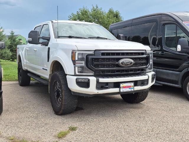 2022 Ford F-350 Super Duty Lariat — photo 1 of 12