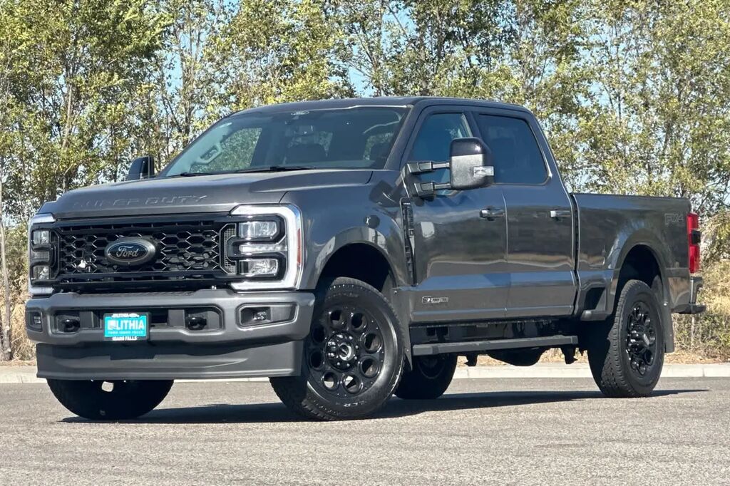 2026 Ford F-350 Super Duty Lariat — photo 1 of 13