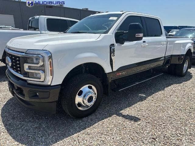 2025 Ford F-350 Super Duty King Ranch — photo 1 of 26