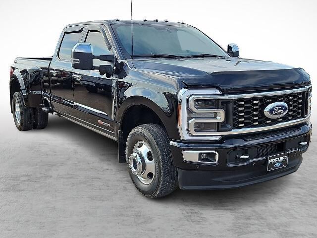 2024 Ford F-350 Super Duty Platinum — photo 1 of 26