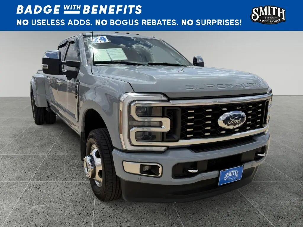 2024 Ford F-350 Super Duty Limited — photo 1 of 25