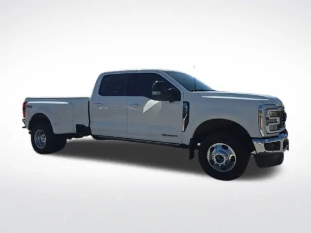 2025 Ford F-350 Super Duty Lariat