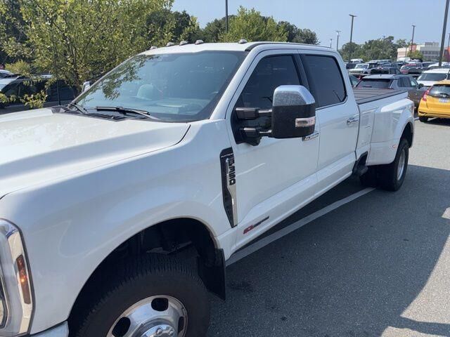 2024 Ford F-350 Super Duty Platinum — photo 1 of 39