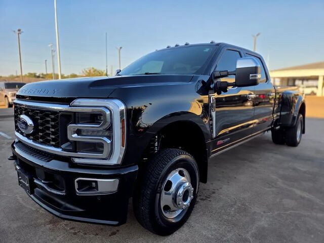 2026 Ford F-350 Super Duty Platinum
