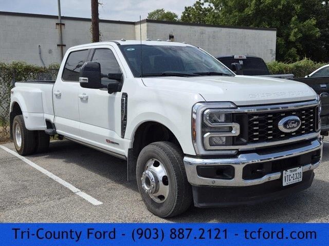 2024 Ford F-350 Super Duty Lariat — photo 1 of 22