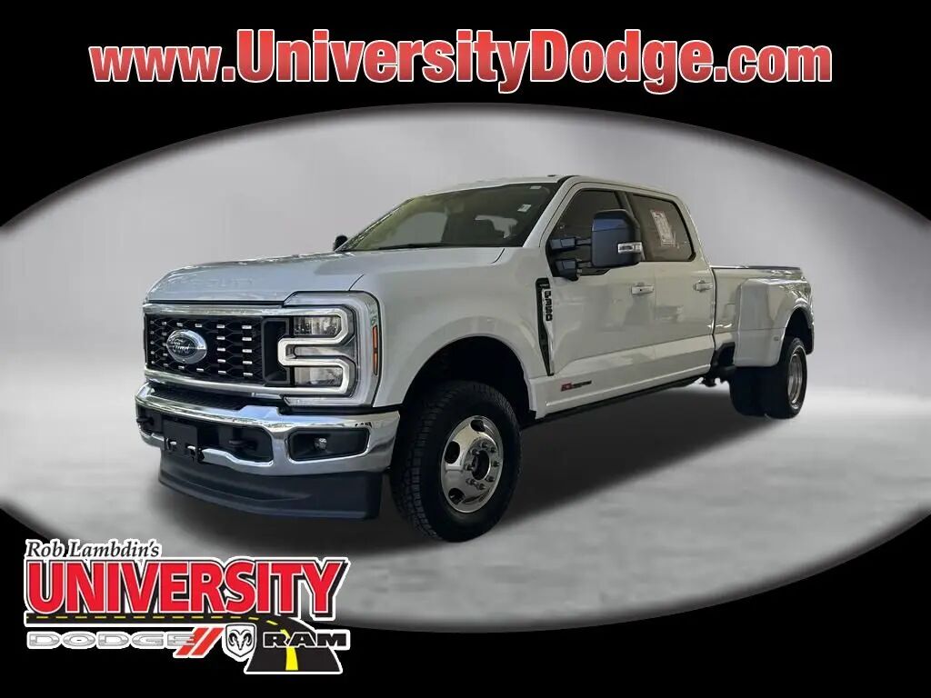 2025 Ford F-350 Super Duty King Ranch — photo 1 of 13