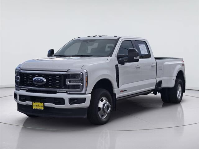 2025 Ford F-350 Super Duty Platinum