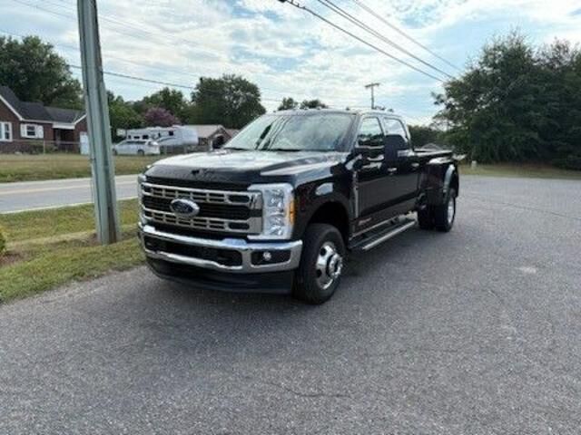 2025 Ford F-350 Super Duty XL — photo 1 of 26