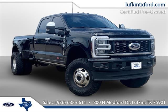 2025 Ford F-350 Super Duty Lariat — photo 1 of 13