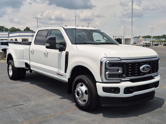 2025 Ford F-350 Super Duty Platinum