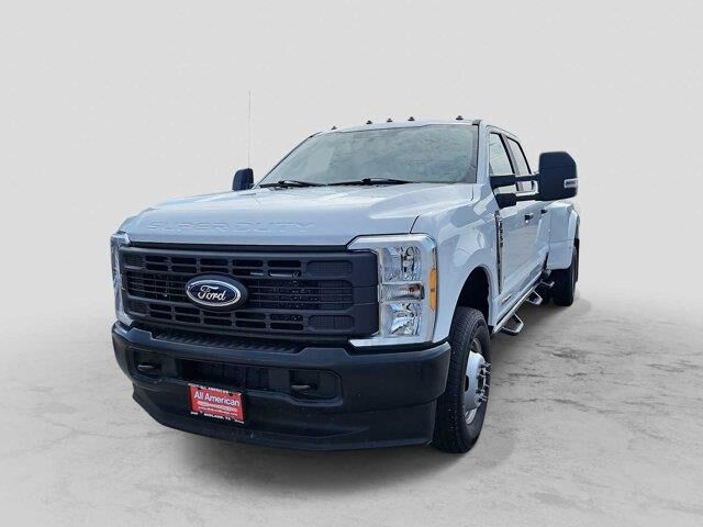 2023 Ford F-350 Super Duty King Ranch — photo 1 of 39