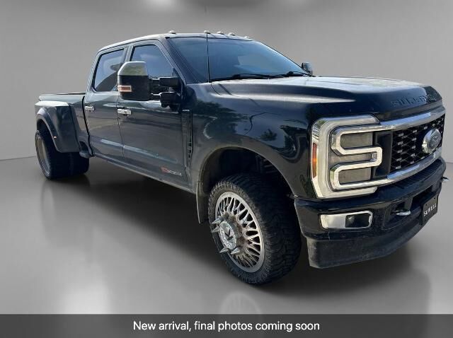 2024 Ford F-350 Super Duty Limited — photo 1 of 31