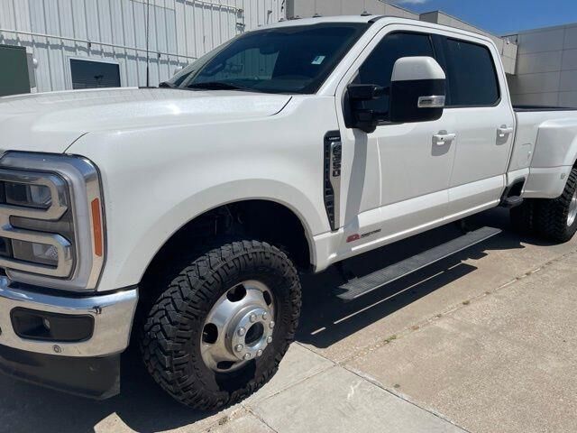 2023 Ford F-350 Super Duty Lariat