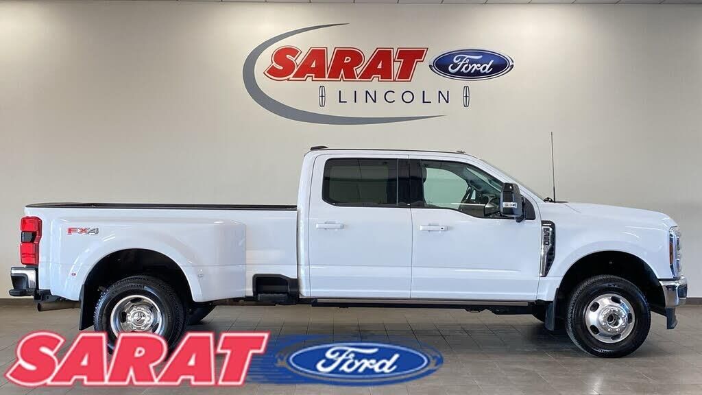 2025 Ford F-350 Super Duty XLT — photo 1 of 1
