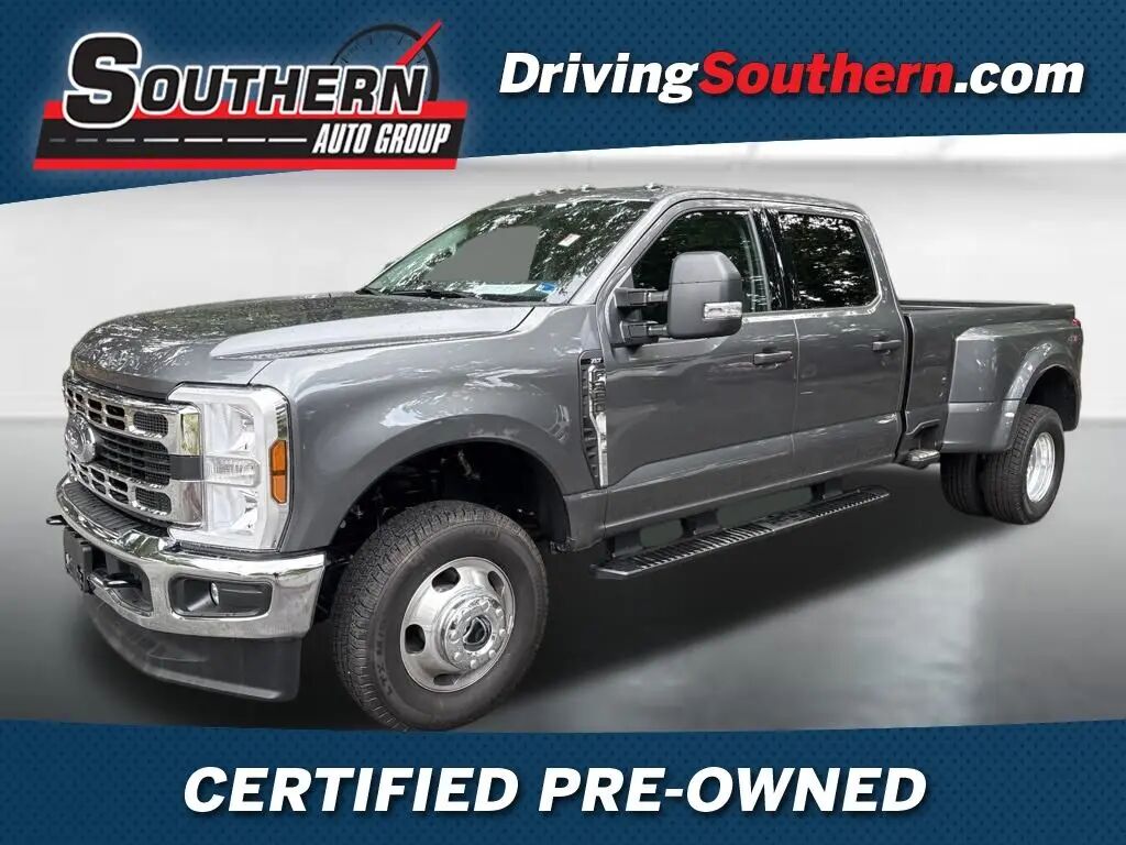 2026 Ford F-350 Super Duty King Ranch — photo 1 of 13