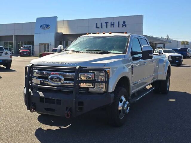 2017 Ford F-350 Super Duty Lariat