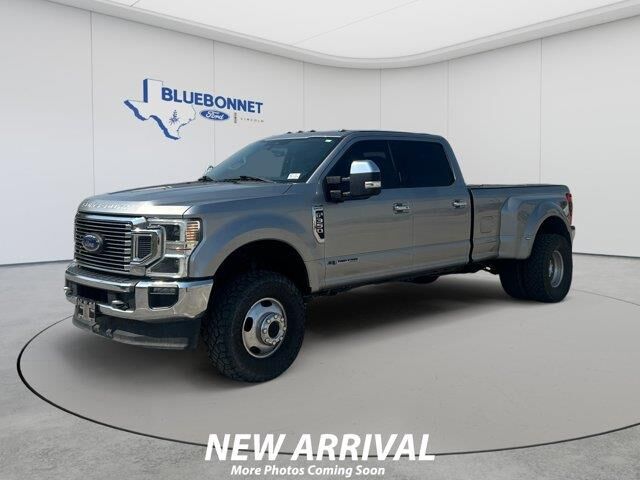 2020 Ford F-350 Super Duty King Ranch — photo 1 of 26