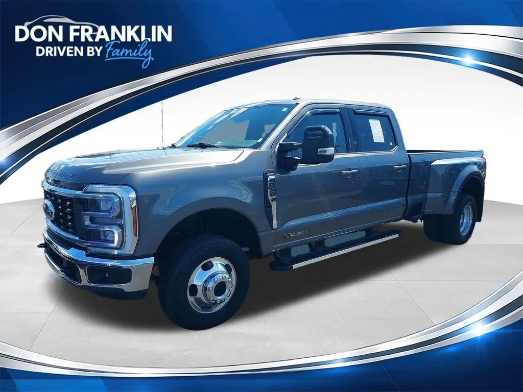 2024 Ford F-350 Super Duty Lariat — photo 1 of 13