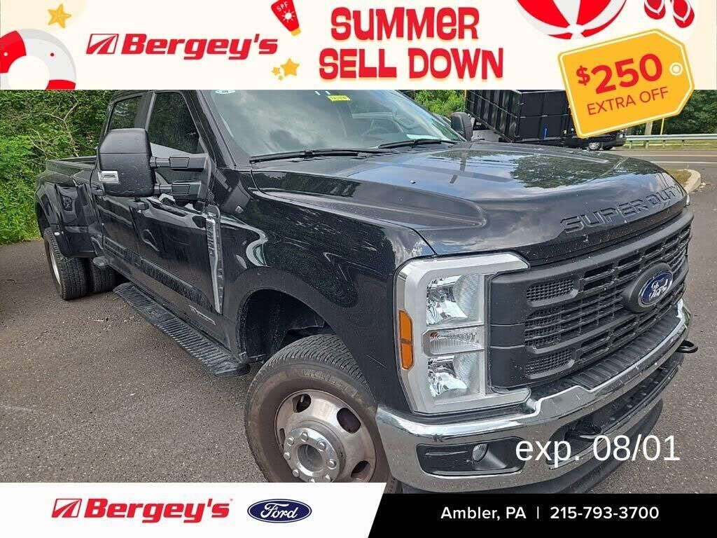 2024 Ford F-350 Super Duty XL — photo 1 of 3