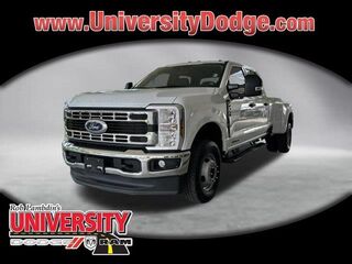 2025 Ford F-350 Super Duty King Ranch — photo 1 of 52