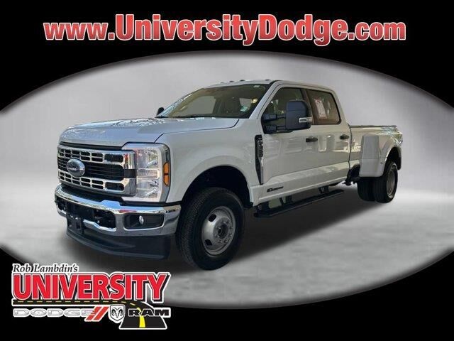 2025 Ford F-350 Super Duty King Ranch — photo 1 of 52