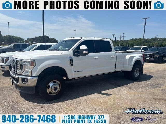 2021 Ford F-350 Super Duty Lariat — photo 1 of 26