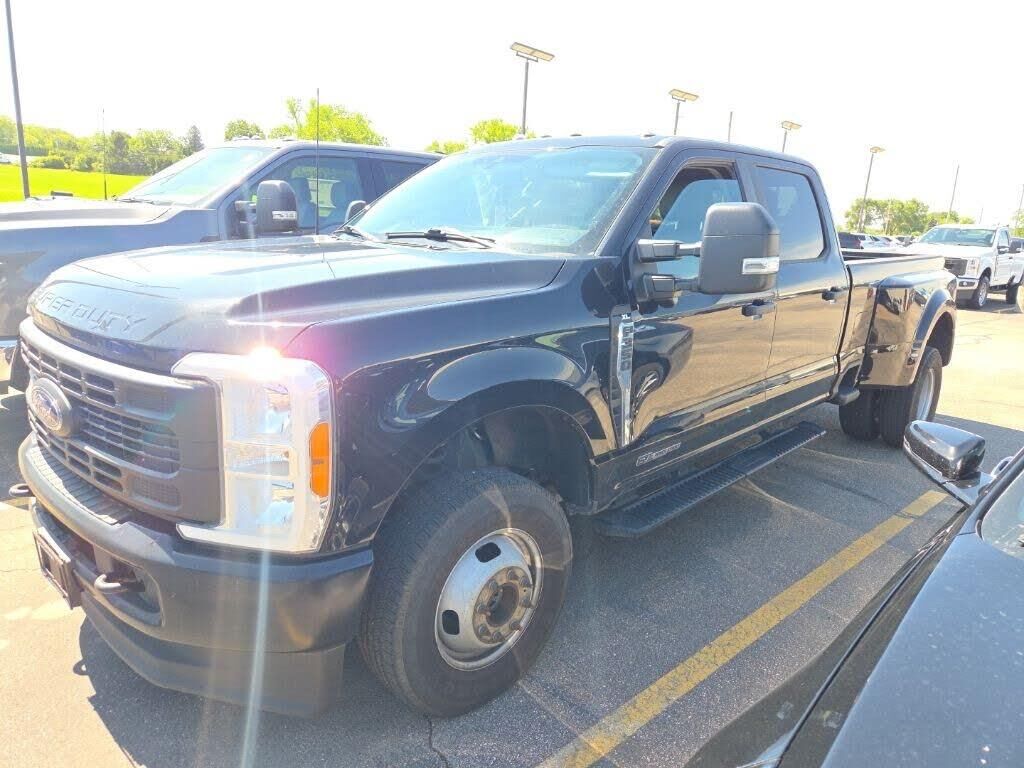 2023 Ford F-350 Super Duty XL — photo 1 of 27
