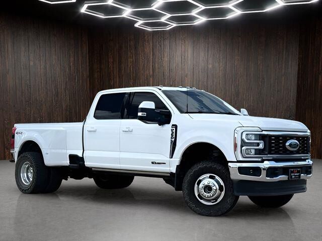 2023 Ford F-350 Super Duty Lariat
