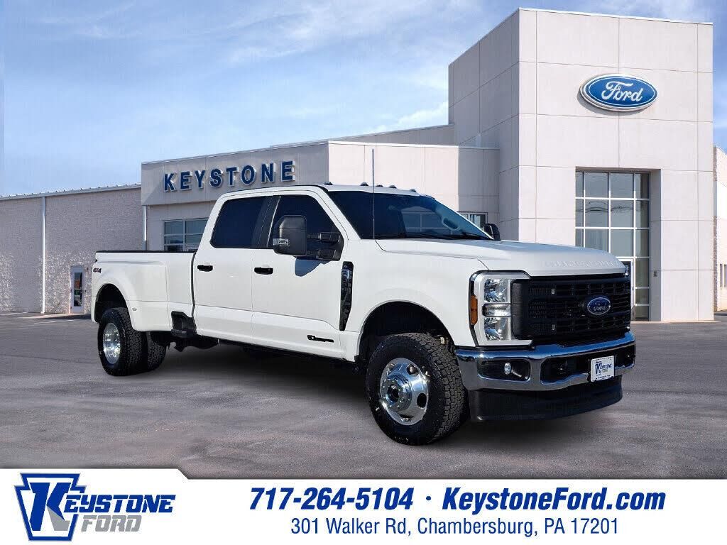 2024 Ford F-350 Super Duty XL — photo 1 of 1