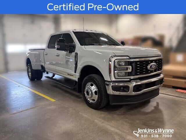2025 Ford F-350 Super Duty Lariat