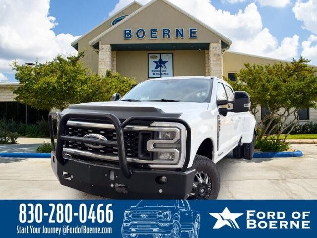 2025 Ford F-350 Super Duty Lariat