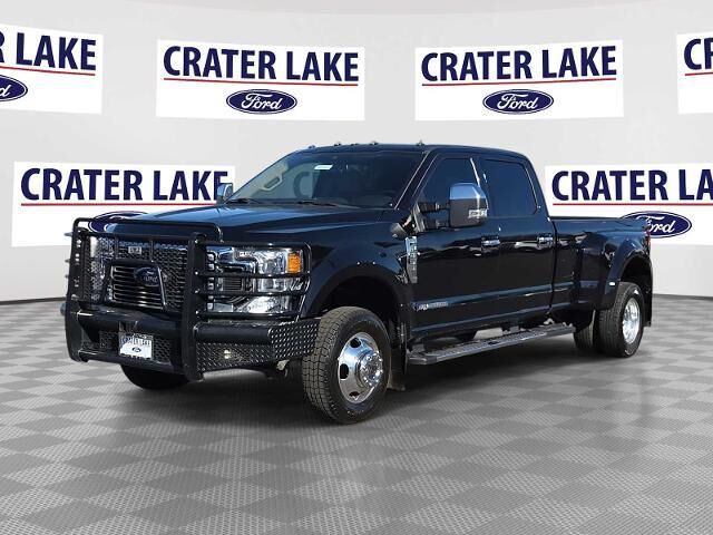 2022 Ford F-350 Super Duty Lariat
