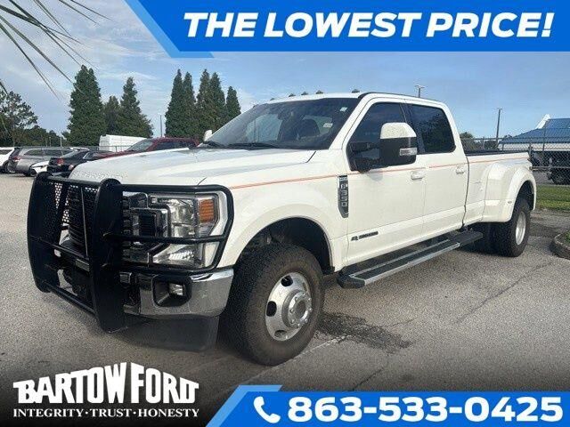 2022 Ford F-350 Super Duty Lariat — photo 1 of 3