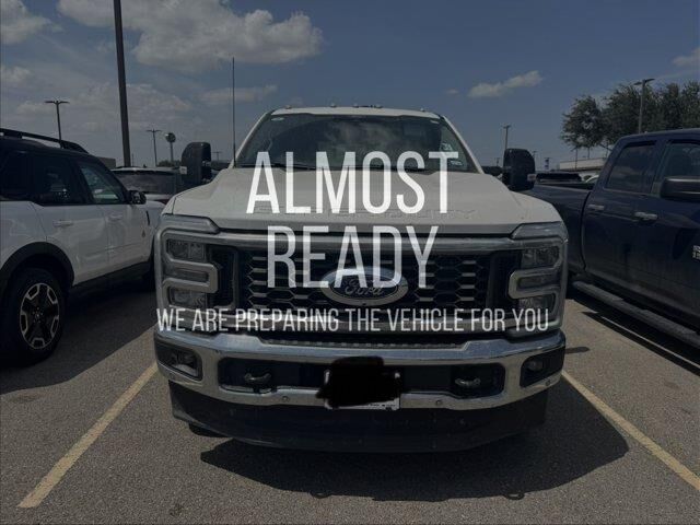 2024 Ford F-350 Super Duty Lariat — photo 1 of 56