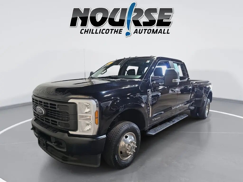 2025 Ford F-350 Super Duty XL — photo 1 of 13