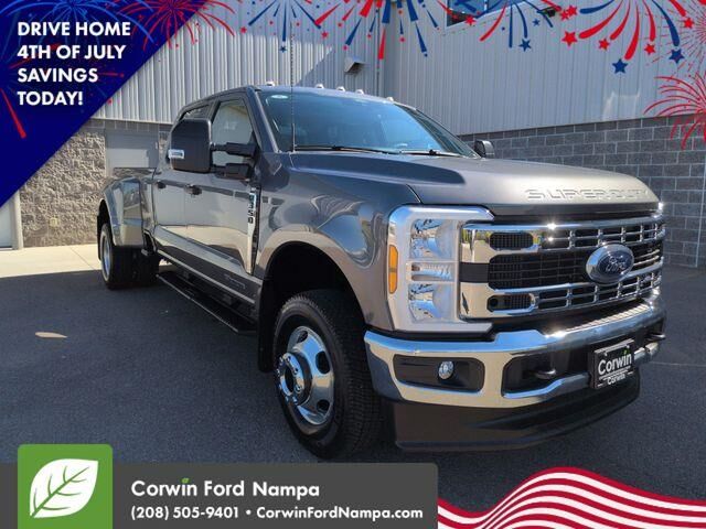 2025 Ford F-350 Super Duty XLT — photo 1 of 1