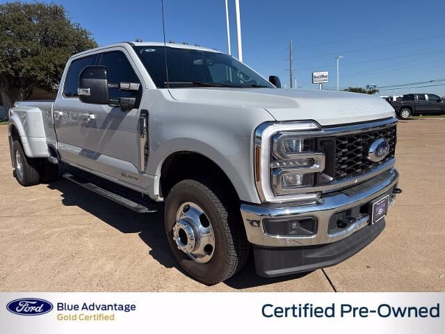 2026 Ford F-350 Super Duty Lariat
