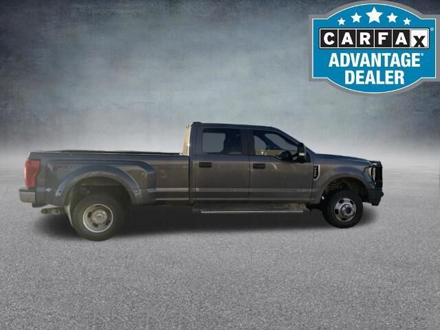 2022 Ford F-350 Super Duty XL — photo 1 of 11