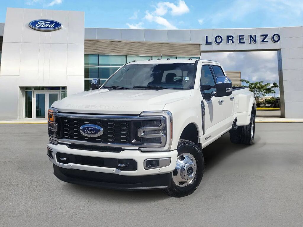 2024 Ford F-350 Super Duty Platinum — photo 1 of 13