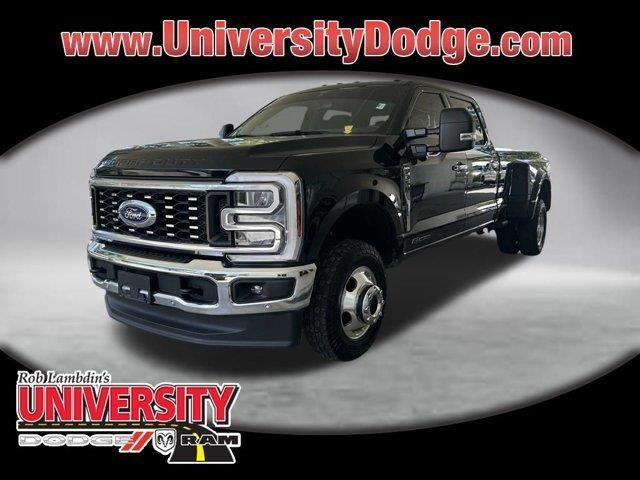 2025 Ford F-350 Super Duty King Ranch — photo 1 of 52