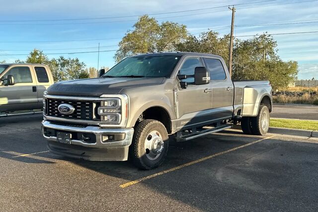 2025 Ford F-350 Super Duty Lariat