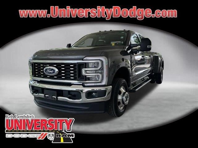 2025 Ford F-350 Super Duty King Ranch — photo 1 of 26