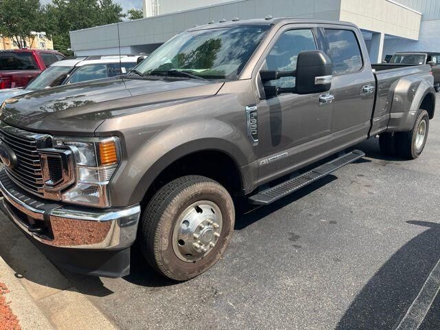 2022 Ford F-350 Super Duty XLT — photo 1 of 8