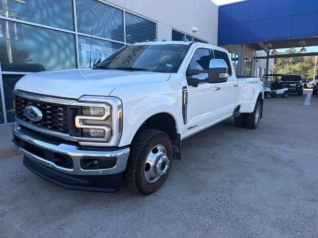 2025 Ford F-350 Super Duty King Ranch
