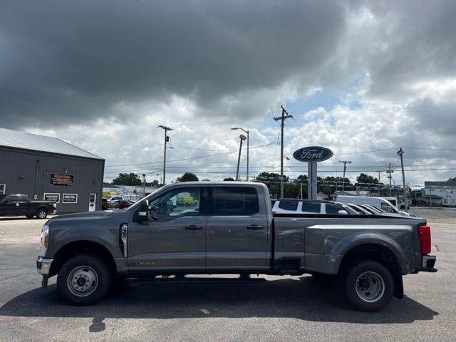 2026 Ford F-350 Super Duty XLT