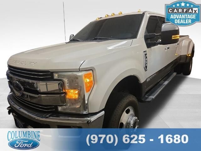 2017 Ford F-350 Super Duty Lariat — photo 1 of 1