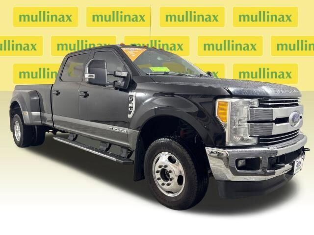 2017 Ford F-350 Super Duty Lariat