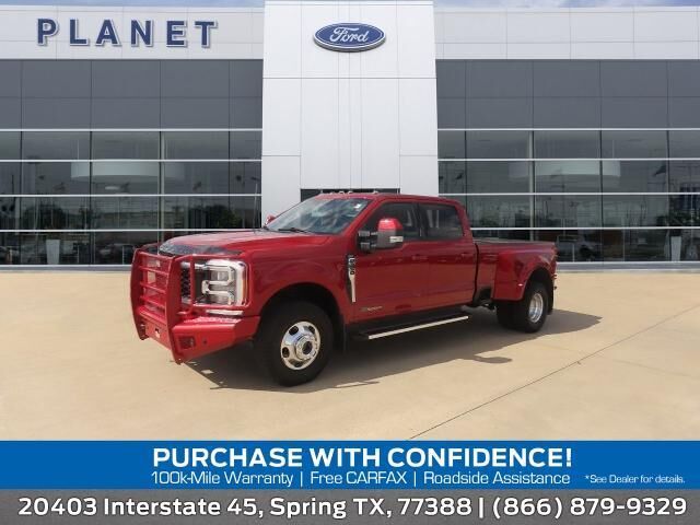 2023 Ford F-350 Super Duty Lariat — photo 1 of 26
