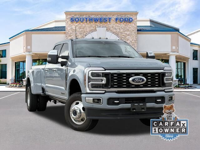 2024 Ford F-350 Super Duty Platinum