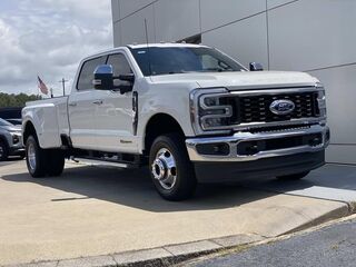 2025 Ford F-350 Super Duty Lariat
